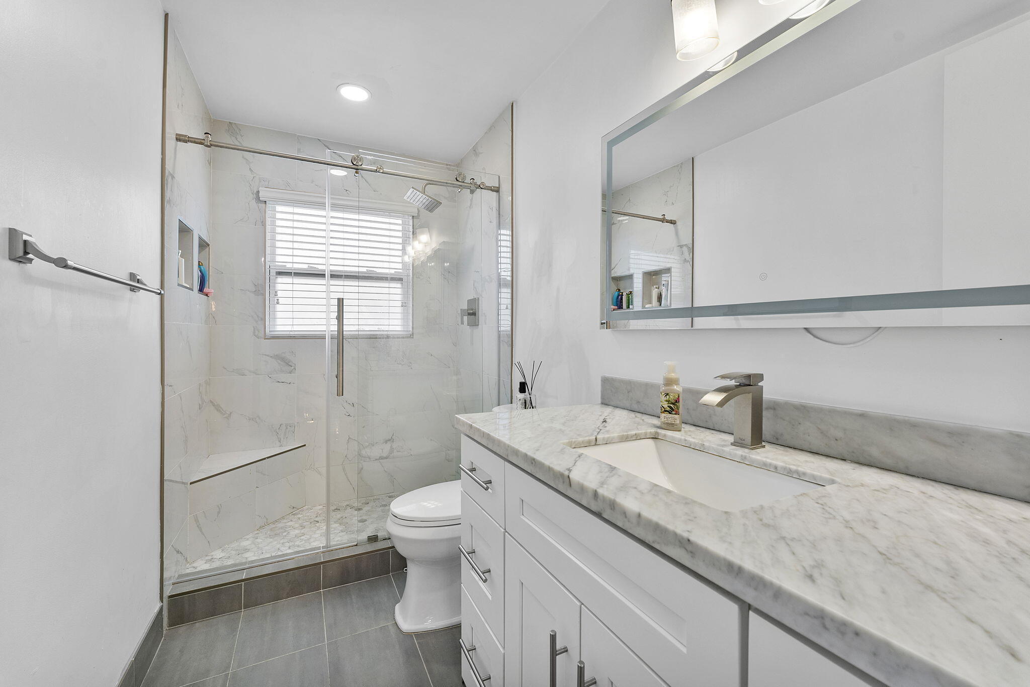 BOCA TEECA SEC 5 - Residential Lease