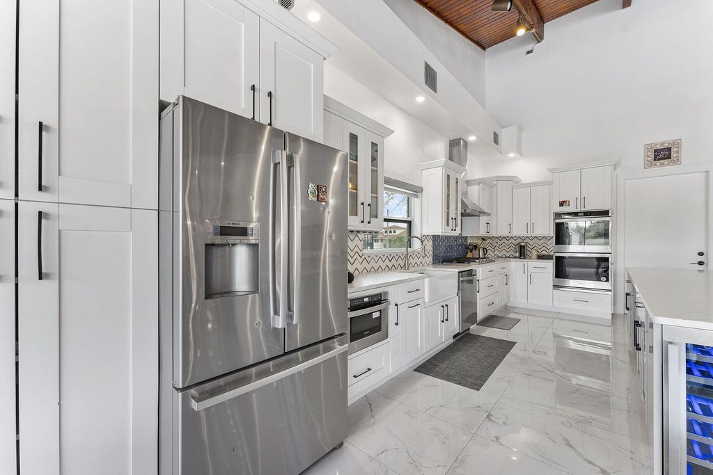 Photo of 6031 NW 4th Avenue, Boca Raton, FL 33487 (MLS # B26027907)