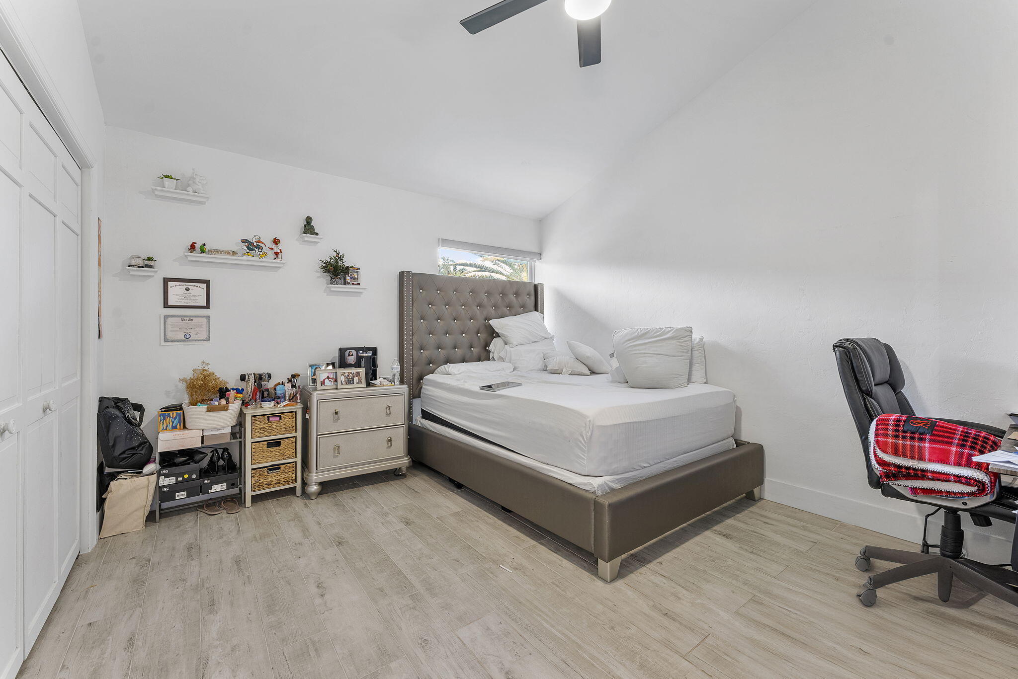 BOCA TEECA SEC 5 - Residential Lease