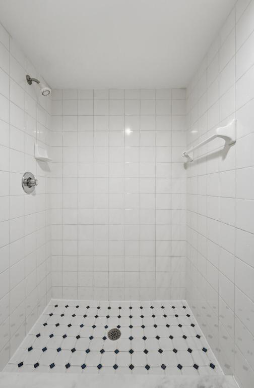 MIDPLACE PLACE II - Residential