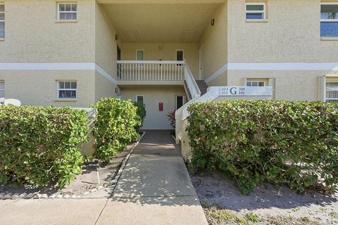 Treasure Coast Can Rent Immediately Condos 15 1536 SE Royal Green Circle G-201 Port St Lucie FL 34952