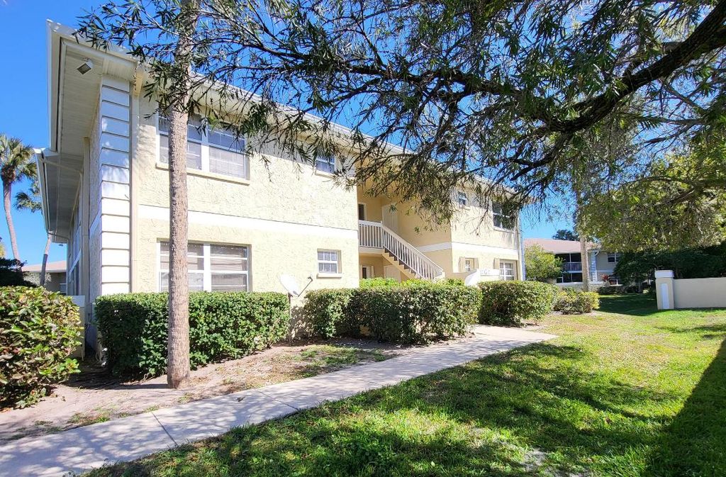 Photo of 1536 SE Royal Green Circle #G-201, Port Saint Lucie, FL 34952 (MLS # R11158179)