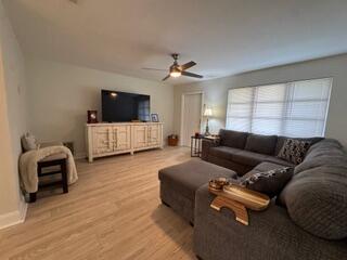 4919 NW 47th Terrace