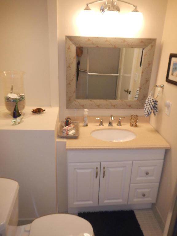 AMBASSADORS V NORTH CONDO - Residential Lease