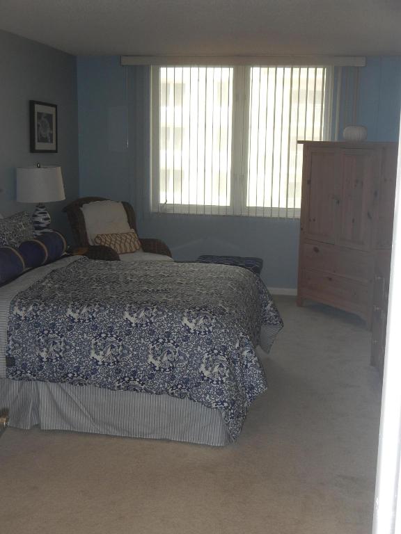 AMBASSADORS V NORTH CONDO - Residential Lease