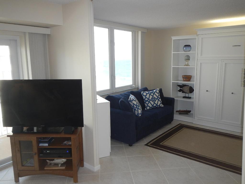 AMBASSADORS V NORTH CONDO - Residential Lease