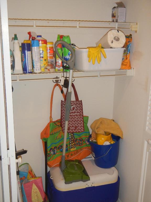 AMBASSADORS V NORTH CONDO - Residential Lease