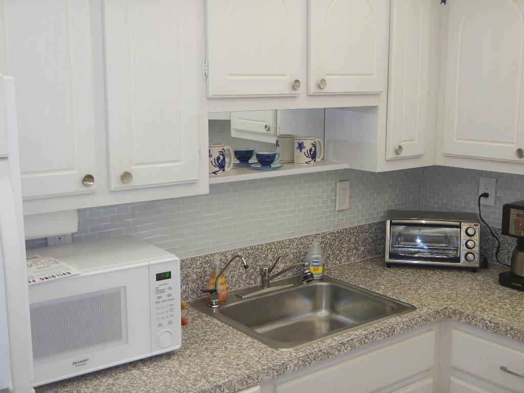 AMBASSADORS V NORTH CONDO - Residential Lease