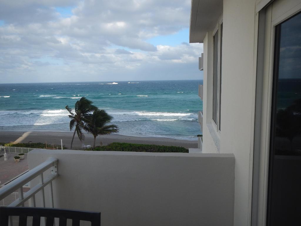 AMBASSADORS V NORTH CONDO - Residential Lease