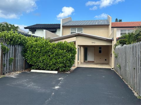 1842 NE 26th Avenue Fort Lauderdale FL 33305