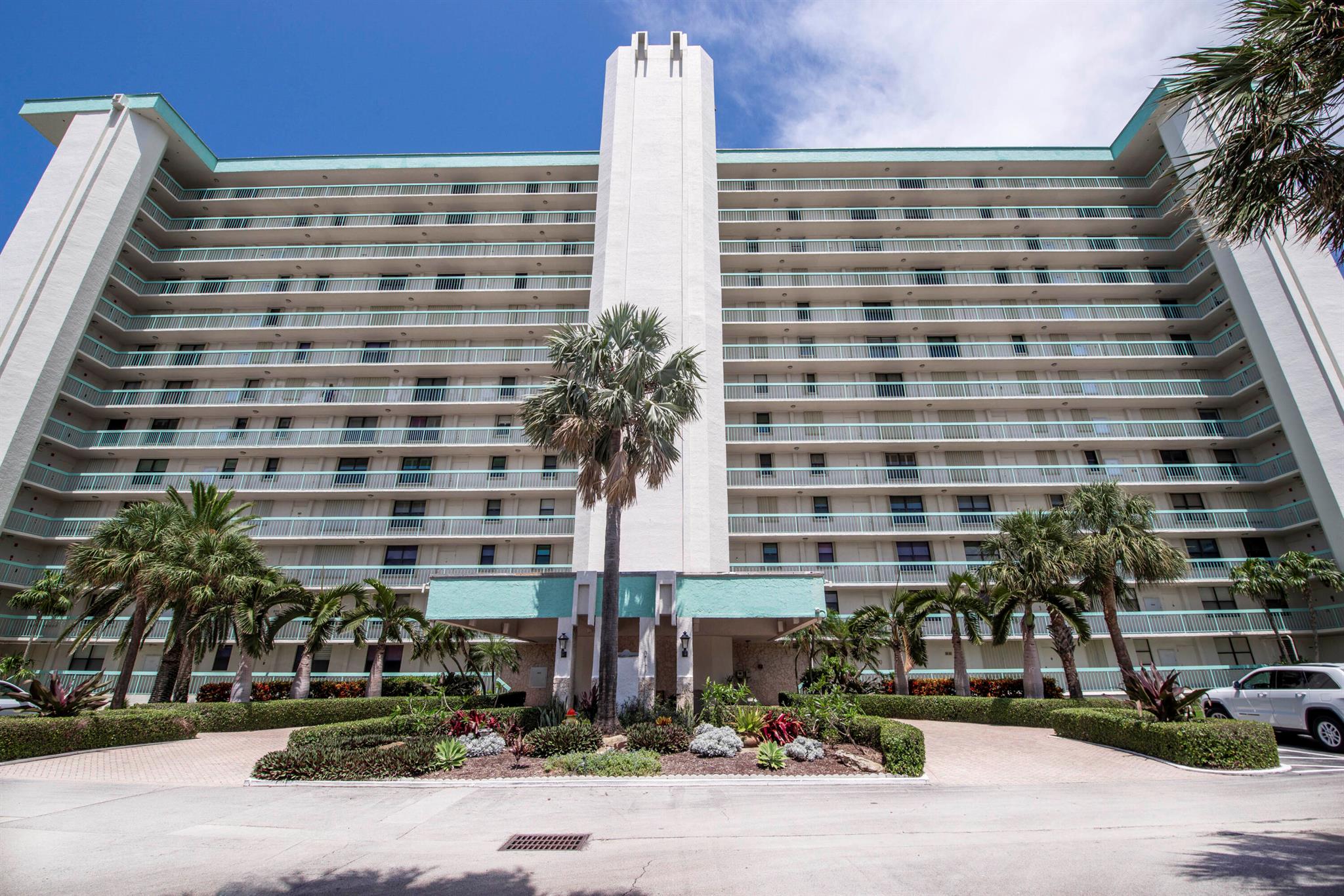 9940 S Ocean Drive G5