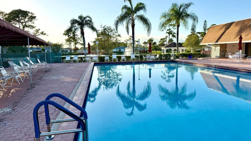 Lovely 1440 SF furnished turnkey 2/2 BR minutes from downtown Delray Beach. Enjoy lovely lake view from front door. Eat-in kitchen. 2nd Bedroom has on-suite Bathroom with walk-in shower. Living Room / Dining Area is spacious and bright with extra seating area in enclosed  patio. Flat screen TV in living room. Master BR features reading nook and dressing area. Short walk to clubhouse, pool, tennis, billiards, hot tub and clubs. Enjoy Delray Beach's culture, art, beach, dining, shopping, entertainment and tennis matches.