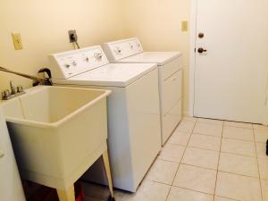 CAMINO WOODS - Residential