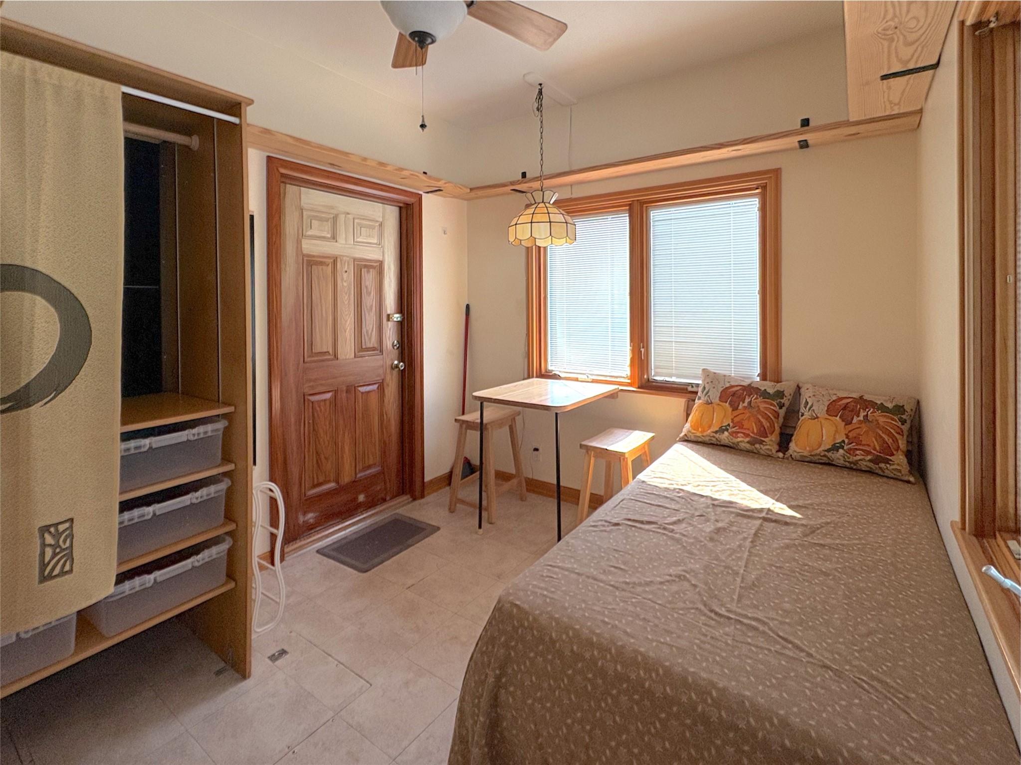 Las Olas Park Corr 6-12 B - Residential Lease