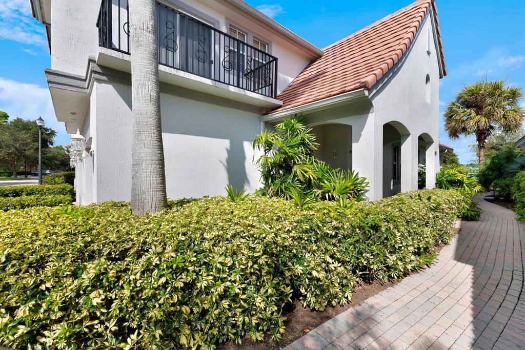 Photo of 198 Evergrene Parkway, Palm Beach Gardens, FL 33410 (MLS # R11022513)