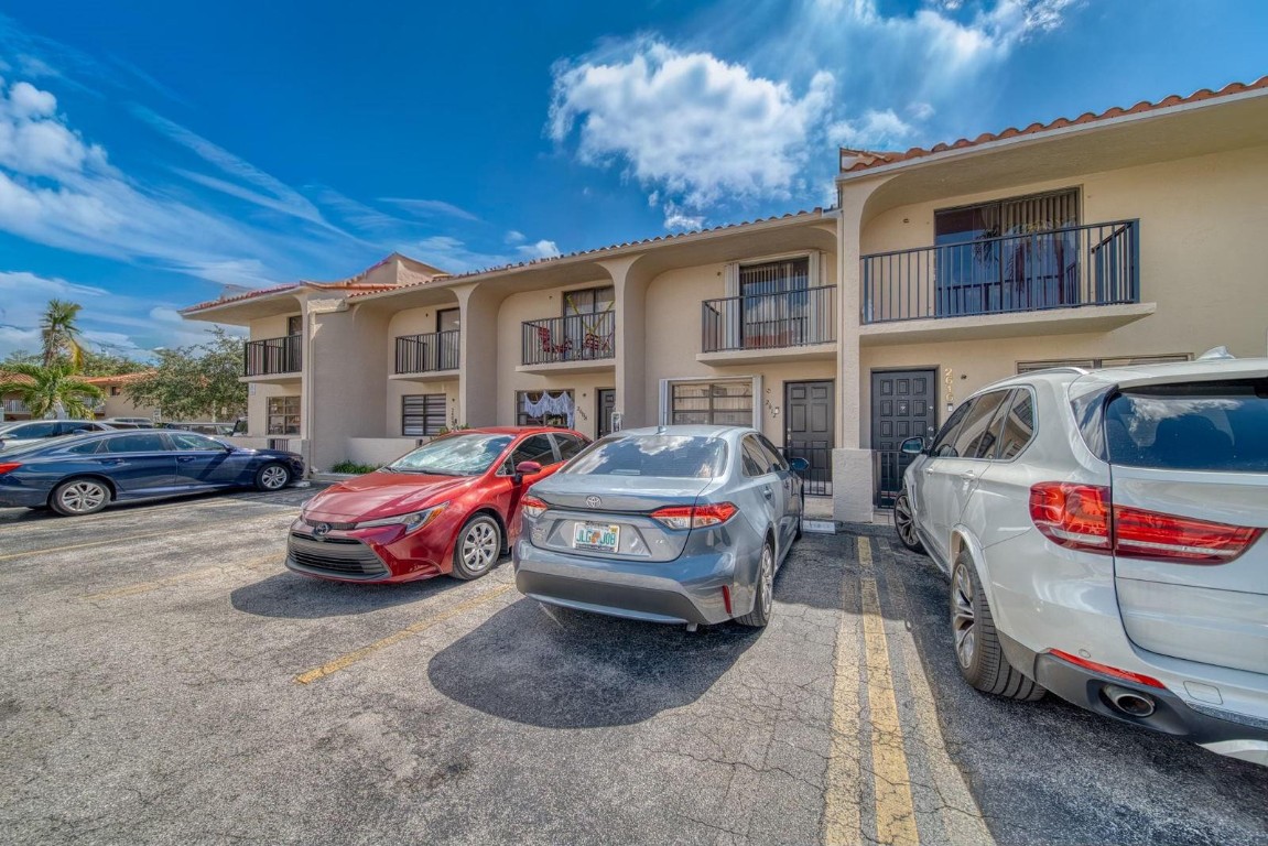 Vista Alegre Townhome - Residential