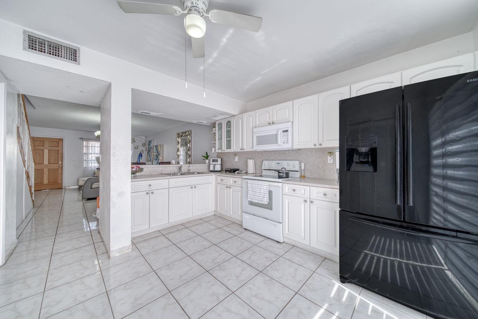 Vista Alegre Townhome - Residential