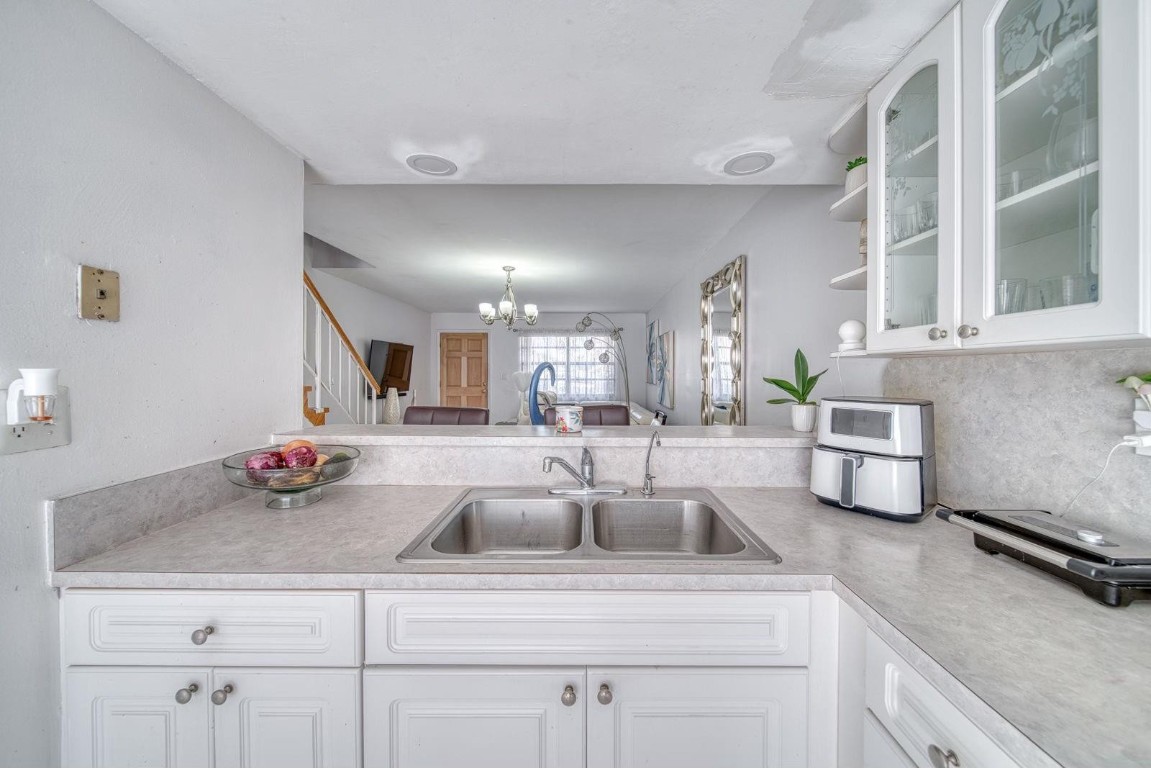 2612 W 54th Place Unit 204