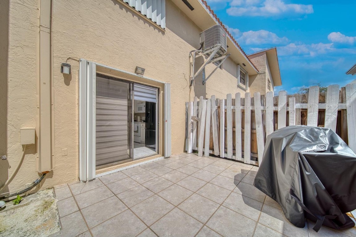 Vista Alegre Townhome - Residential