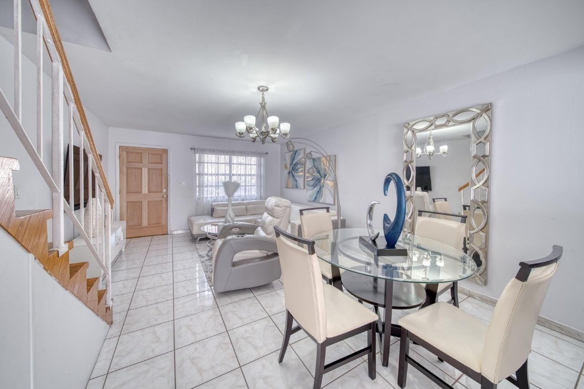 Vista Alegre Townhome - Residential