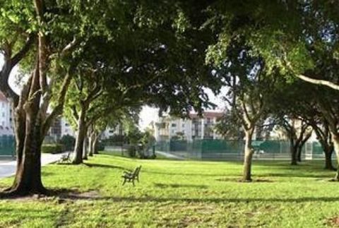 2820 Tennis Club Dr 507 West Palm Beach FL 33417
