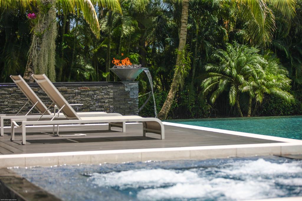 OLD PALM - Residential