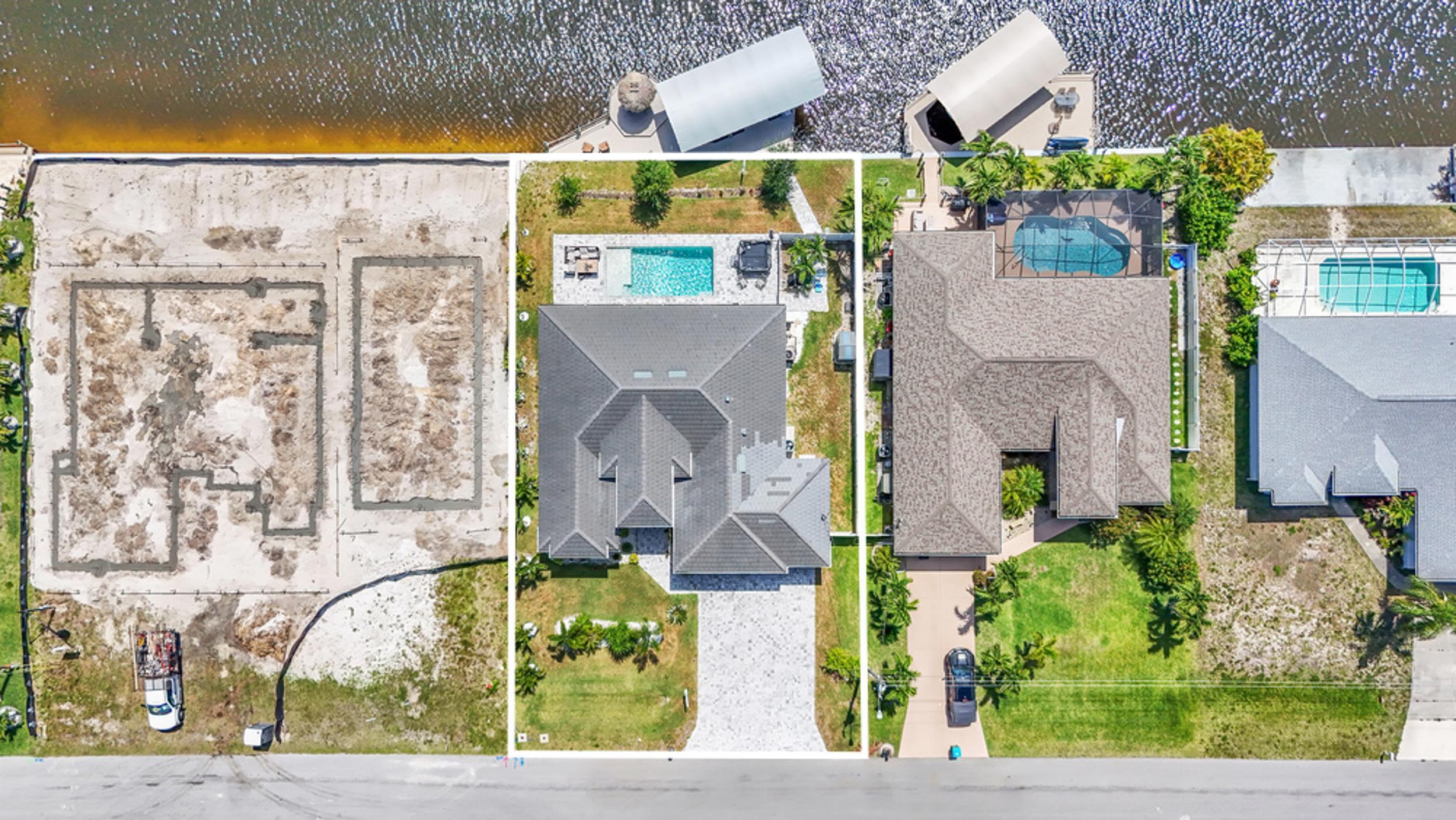 CAPE CORAL UNIT 59 BLK 4163 PB 19 PG 143 LOTS 5 + - Residential