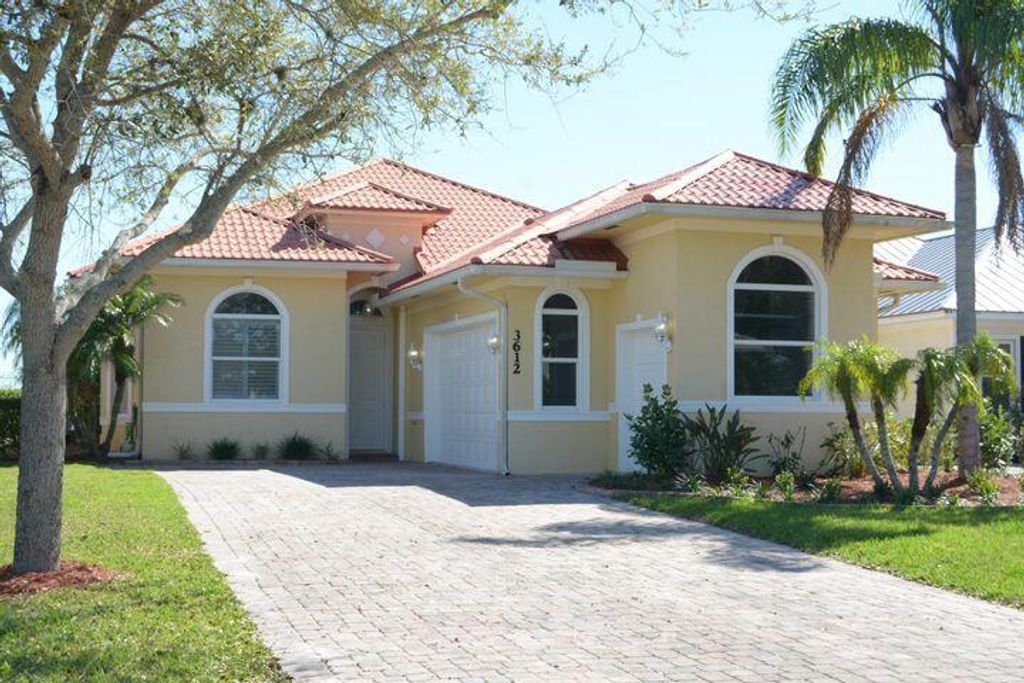 Photo of 3612 Grove Court, Fort Pierce, FL 34951 (MLS # R10894310)