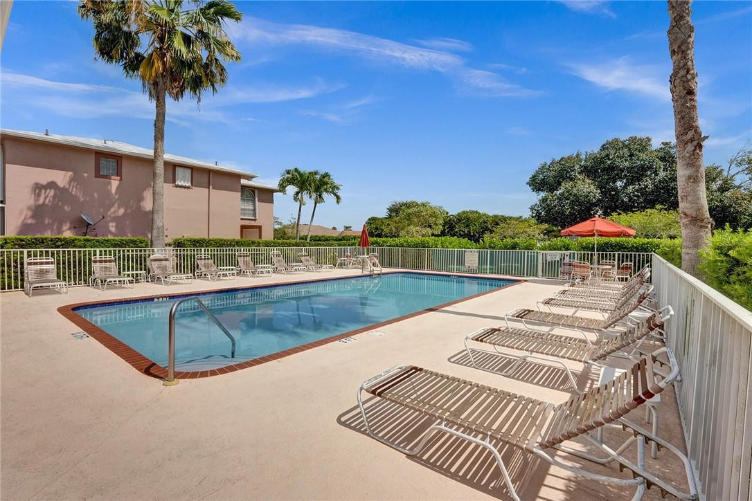 Eagle Creek Townhomes - Residential