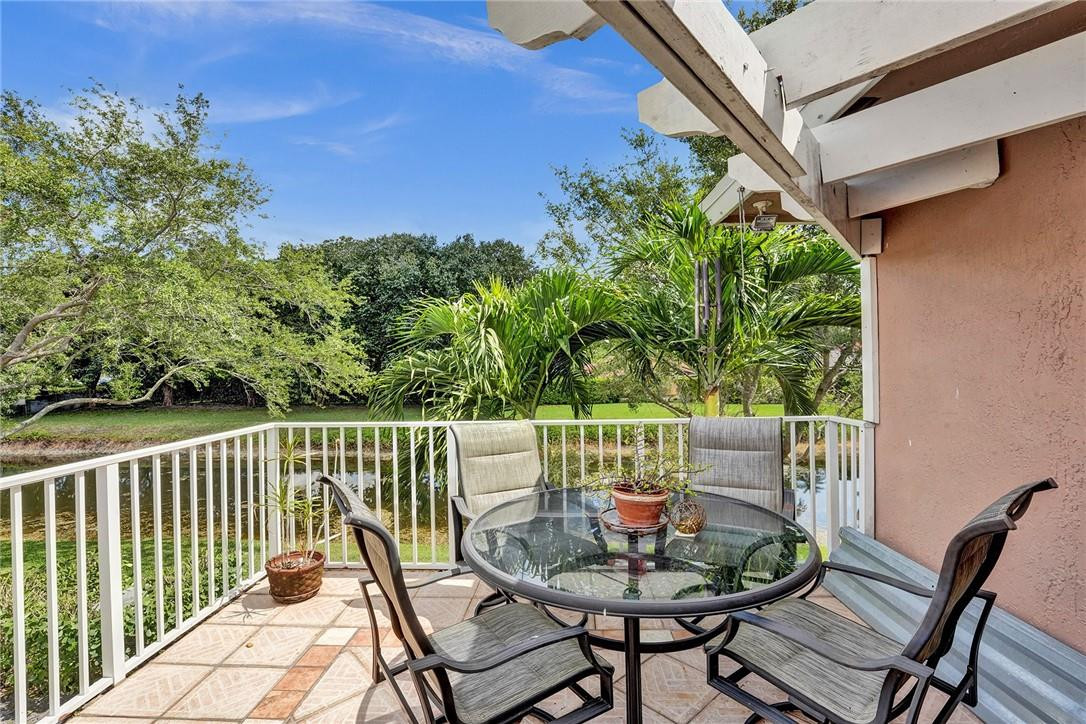 Eagle Creek Townhomes - Residential