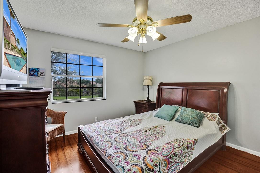 Eagle Creek Townhomes - Residential