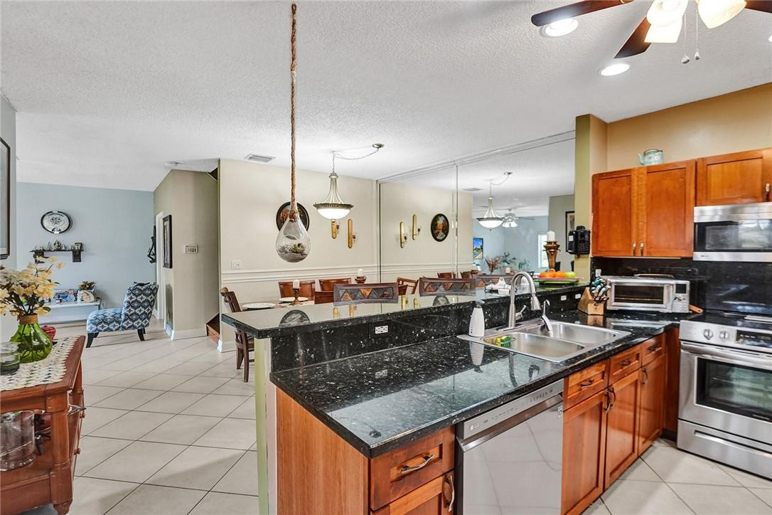 Eagle Creek Townhomes - Residential