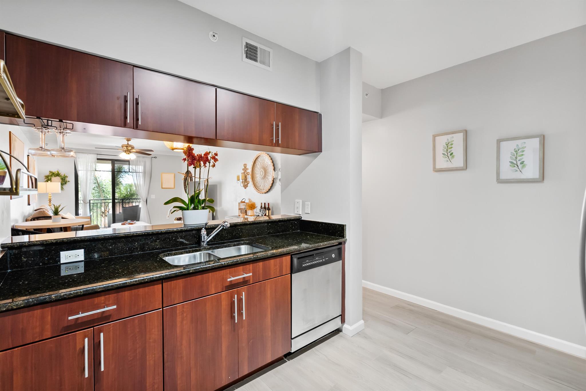 RESIDENCES AT MIDTOWN CON - Residential