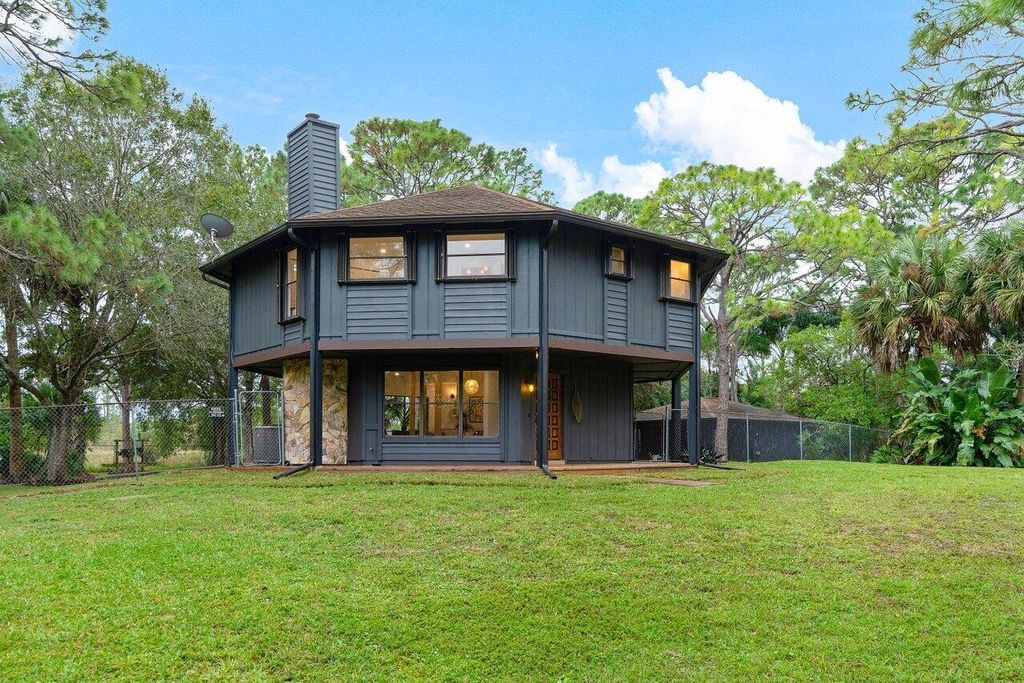 Photo of 7718 150th Court N, Palm Beach Gardens, FL 33418 (MLS # R10936714)