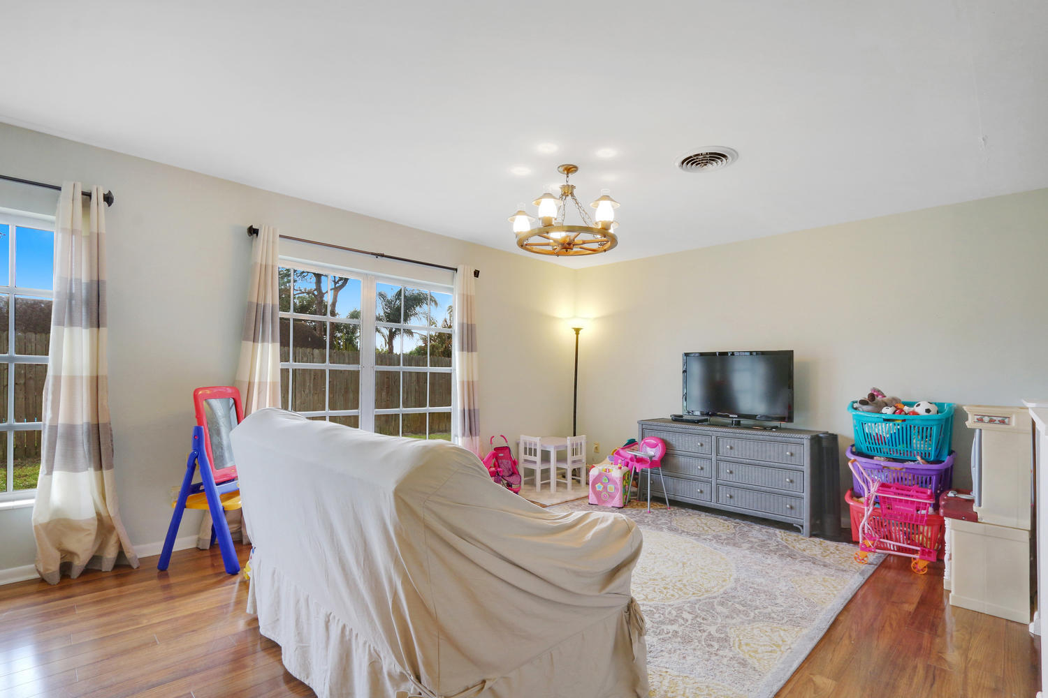 PALM LAKE PARK - Residential