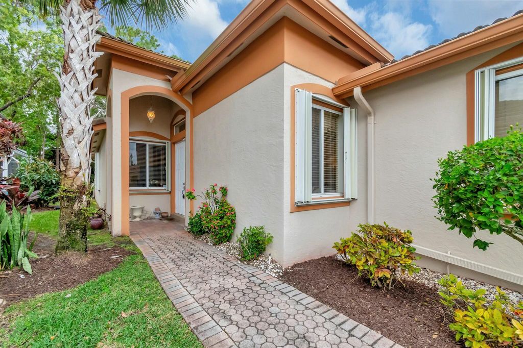 Photo of 8126 Brindisi Lane, Boynton Beach, FL 33472 (MLS # R11068515)