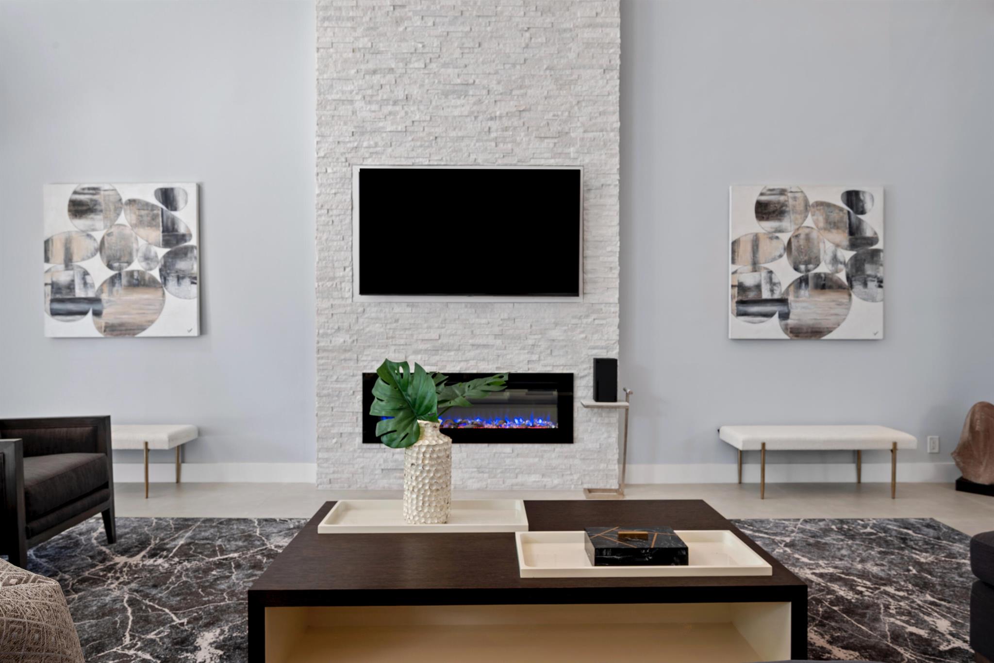 LAKES OF SUTTON / POLO CL - Residential Lease