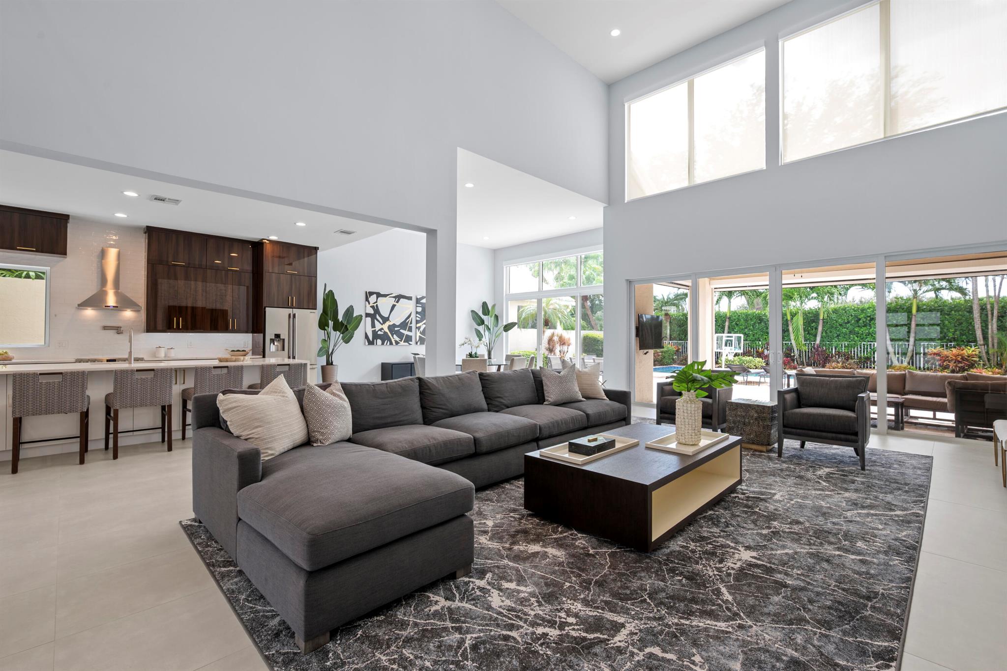 LAKES OF SUTTON / POLO CL - Residential Lease
