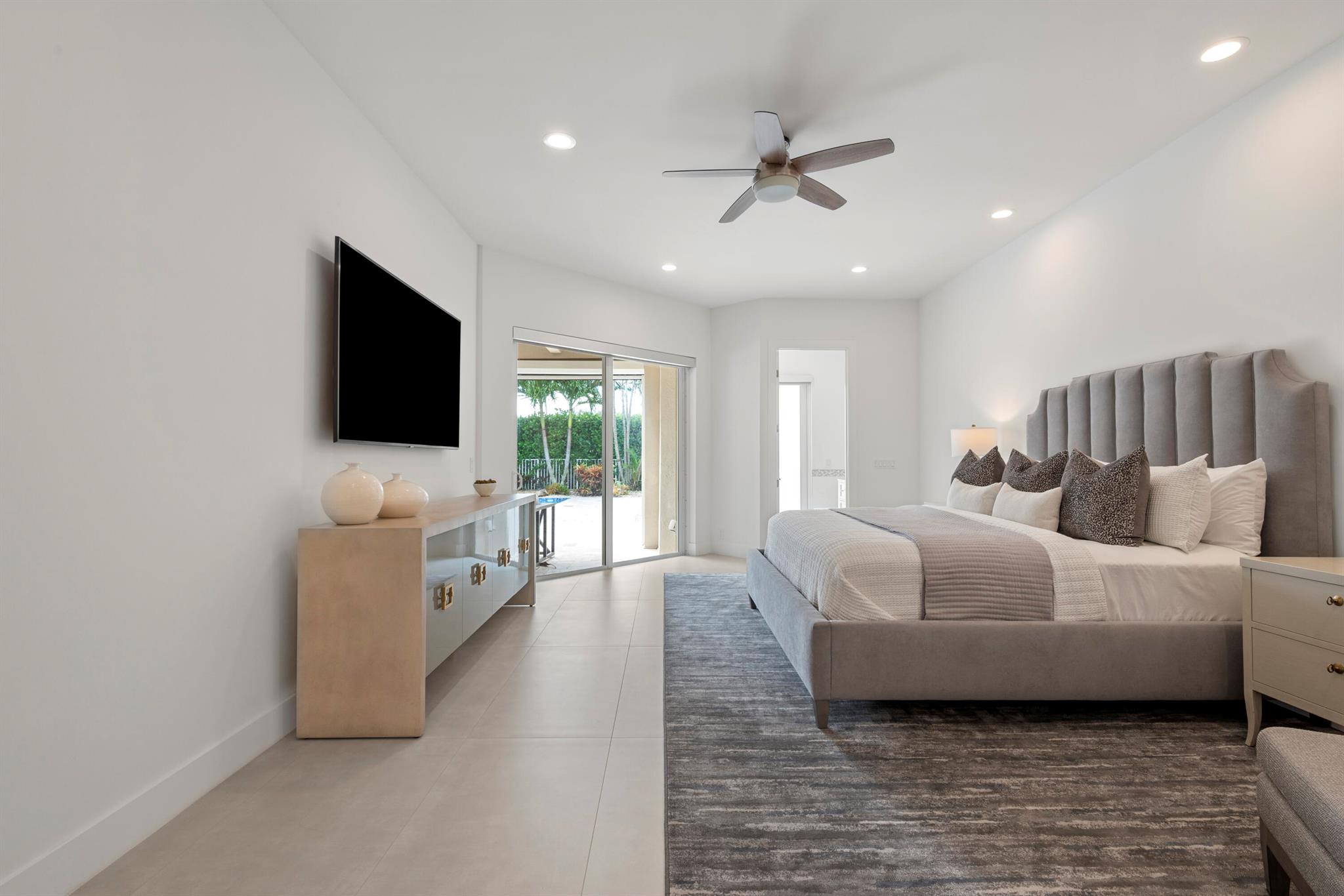 LAKES OF SUTTON / POLO CL - Residential Lease