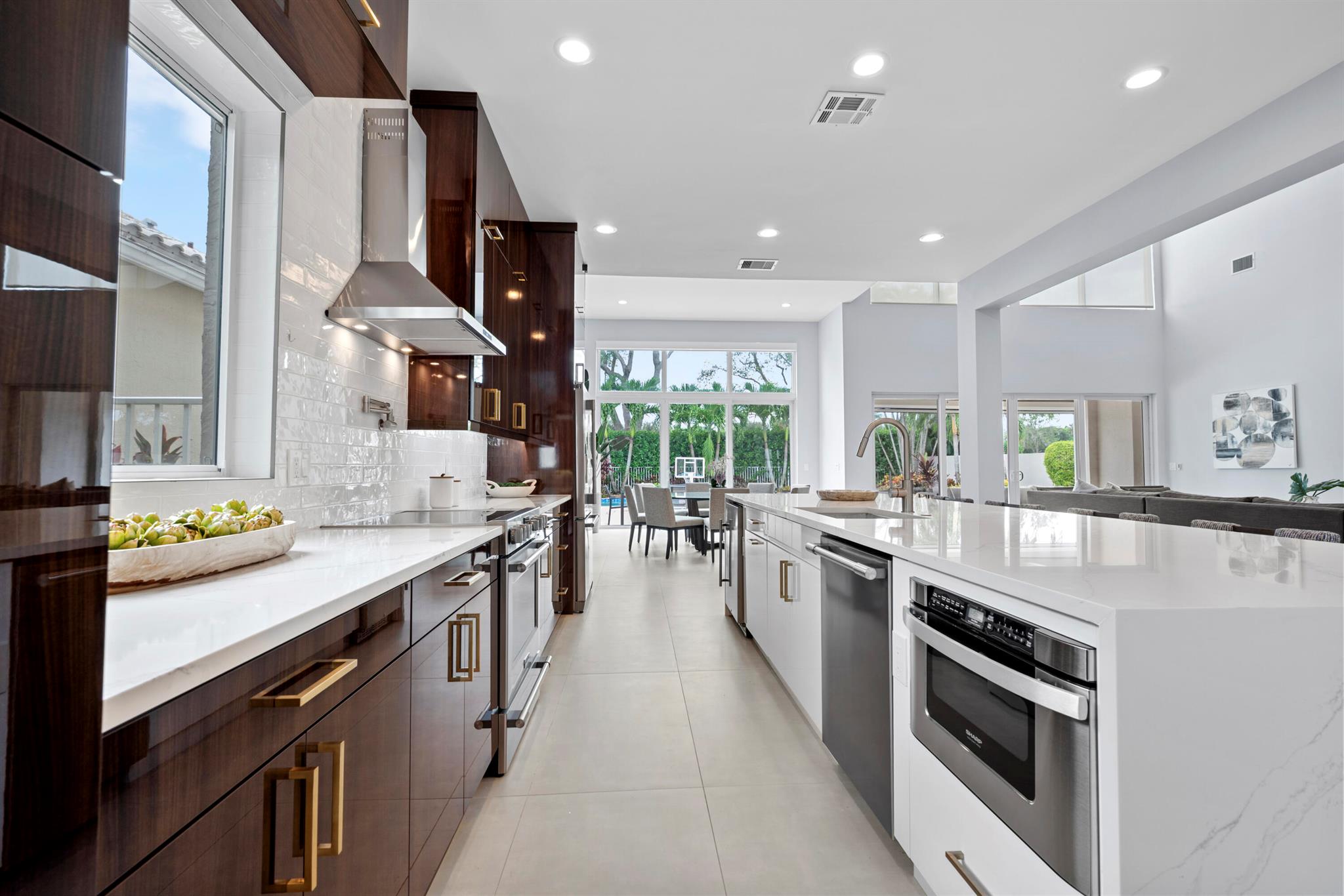 LAKES OF SUTTON / POLO CL - Residential Lease