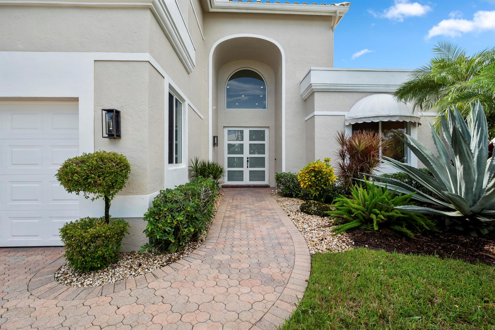LAKES OF SUTTON / POLO CL - Residential Lease