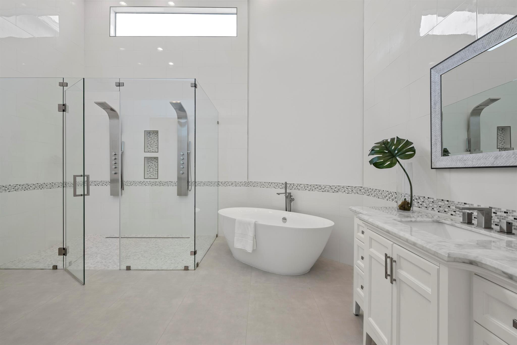 LAKES OF SUTTON / POLO CL - Residential Lease