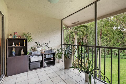 Tiny photo for 5590 Coach House Circle #H, Boca Raton, FL 33486 (MLS # B26034242)