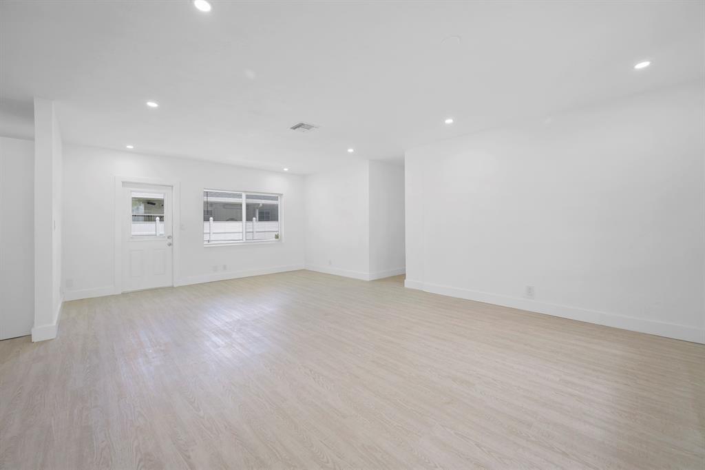 Hollywood Little Ranches - Residential