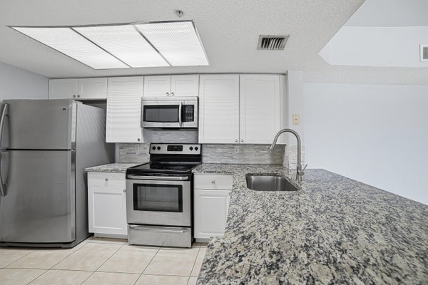 5045 WILES RD APT 308, COCONUT CREEK, FL 33073 - Image e5e8a131ba60e785ea237d8f0a4f65a5/2385797183