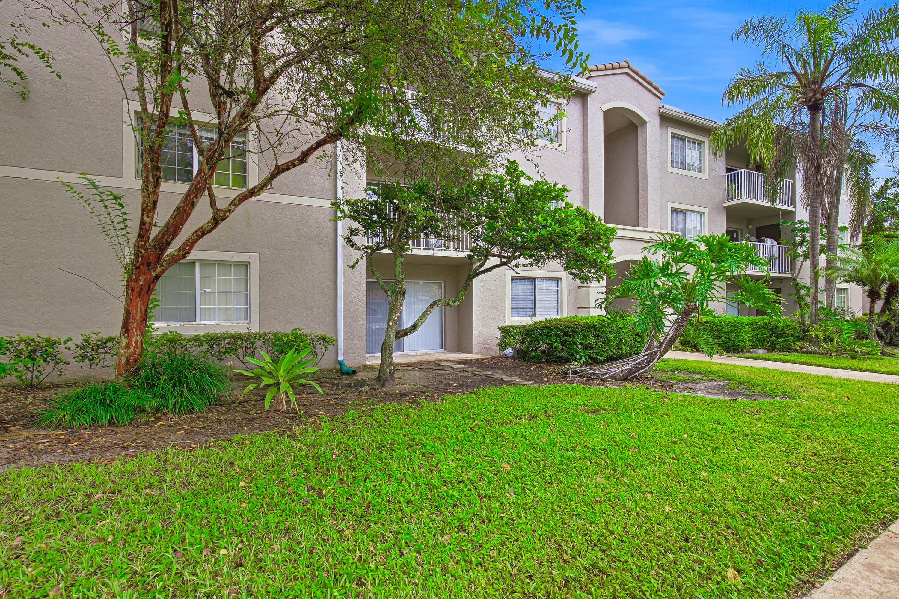5045 WILES Road 308