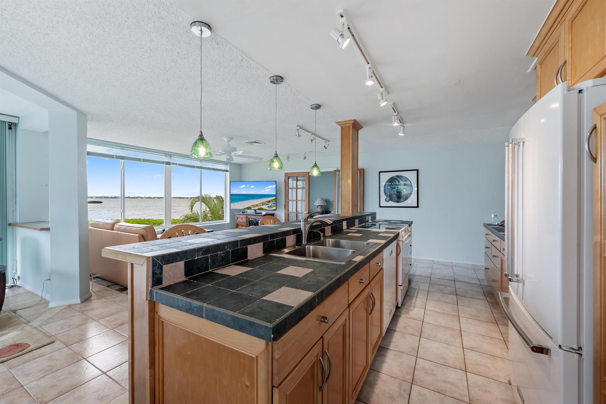 2370 NE Ocean Boulevard C201