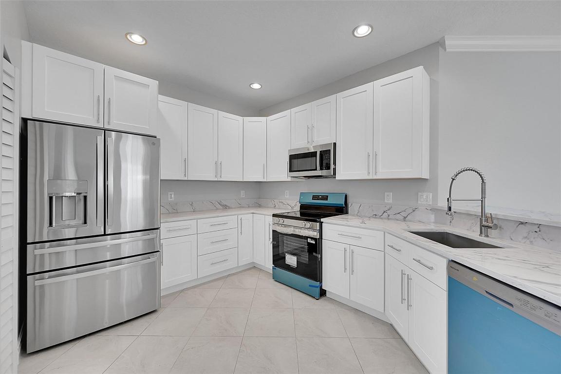 PINES OF BOCA BARWOOD CONDO - Residential