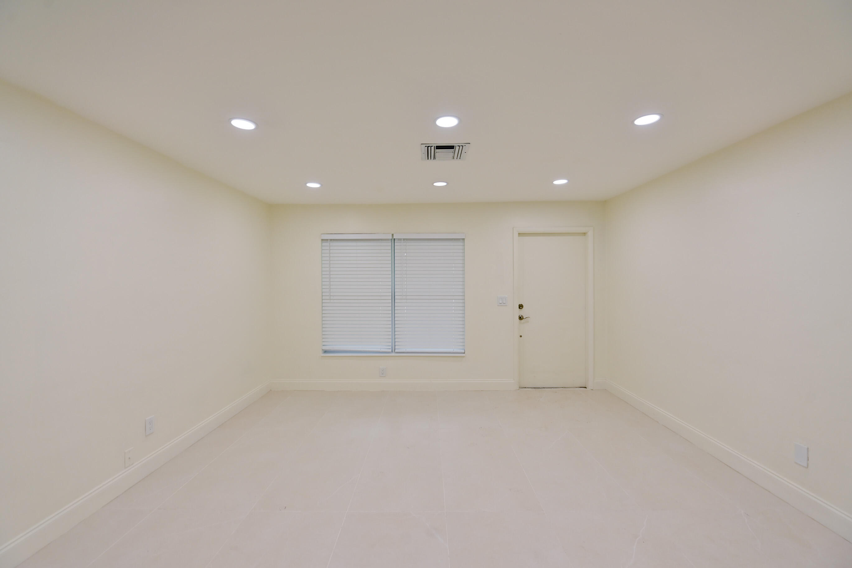 AVON HEIGHTS - Residential Lease