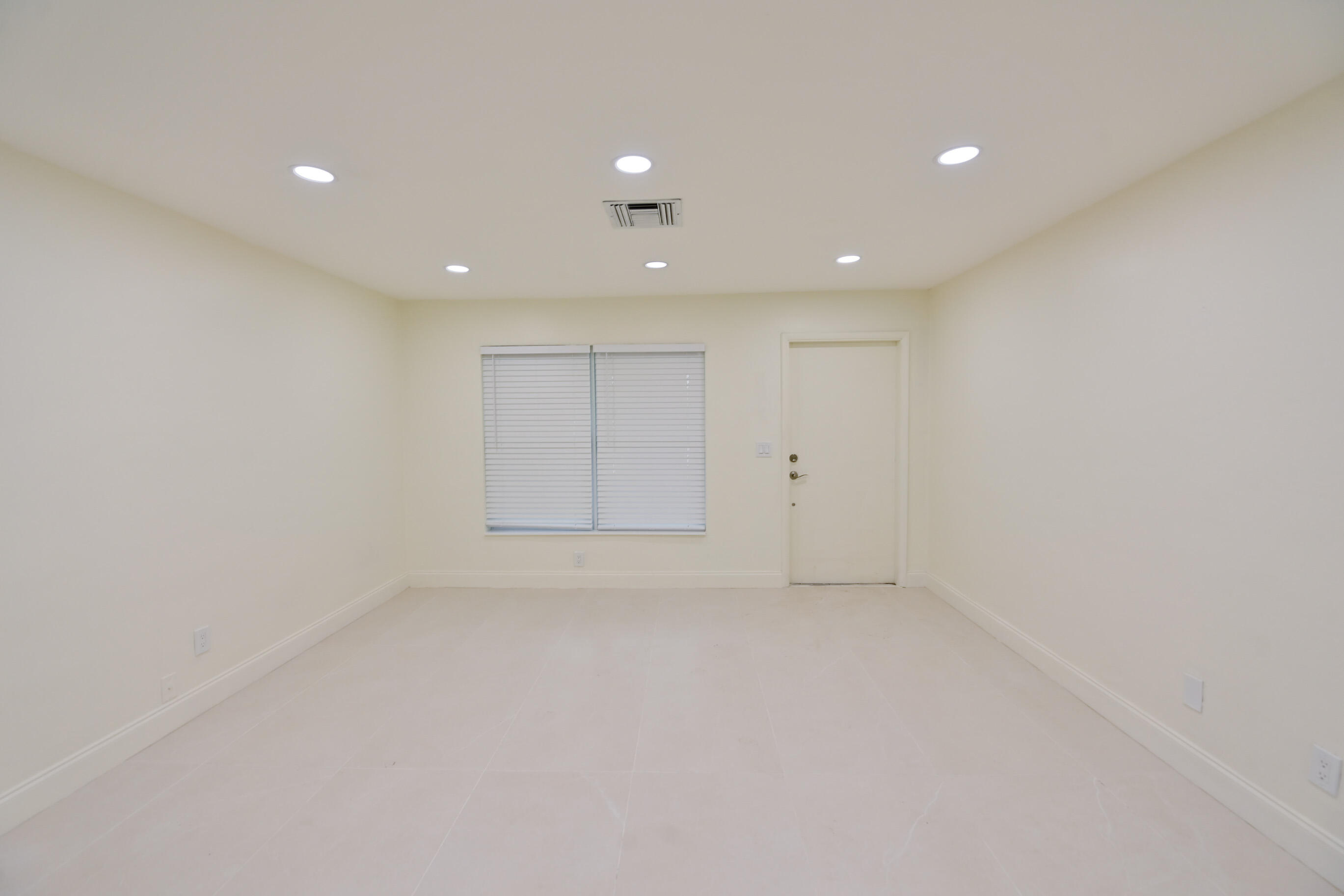 AVON HEIGHTS - Residential Lease